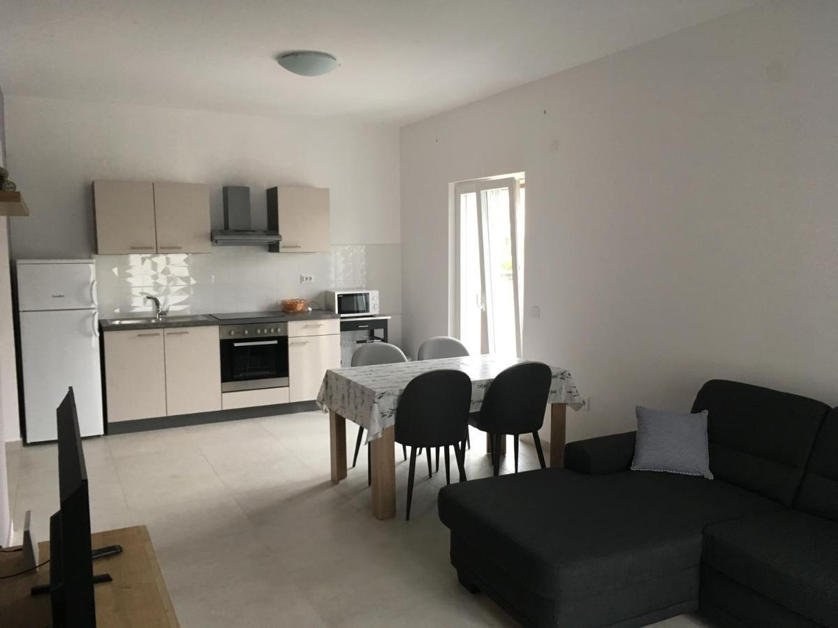 Apartment Urem Biograd Na Moru Extérieur photo