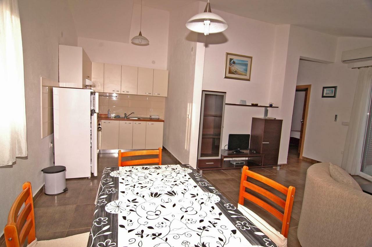 Apartment Urem Biograd Na Moru Extérieur photo